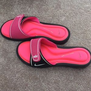 Nike slides